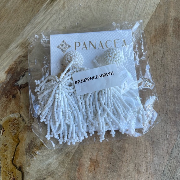 LIVE SHOW SALES $10 FASHION EARRINGS 1 - Picture 3 of 3